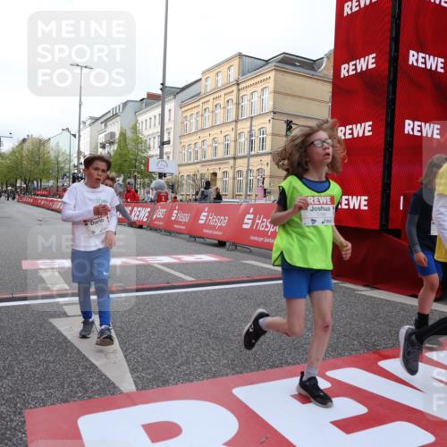 25.04.2026 - Das Zehntel Strokosch-Dieckow http://msf.ph/oto/9620744 25.04.2026 08:51:07 Ziel 1217, 1310, 1554, 1702, 1735, 1764, 2315, 2570, 2731, 2817, 3118, 3194, 3230, 3546, 3557, 3607, 4052 meine-sportfotos.de
