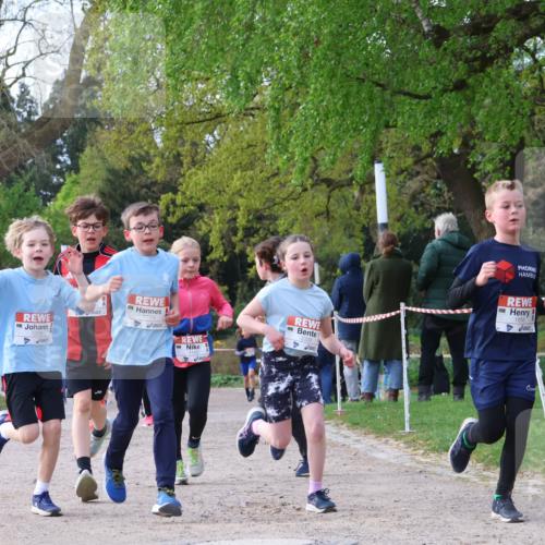25.04.2026 - Das Zehntel Zöllner http://msf.ph/oto/9620752 25.04.2026 07:39:06 Laufen 1208, 1199, 1856 meine-sportfotos.de