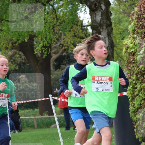 25.04.2026 - Das Zehntel Zöllner http://msf.ph/oto/9620754 25.04.2026 11:38:59 Laufen 118, 10666, 10837 meine-sportfotos.de