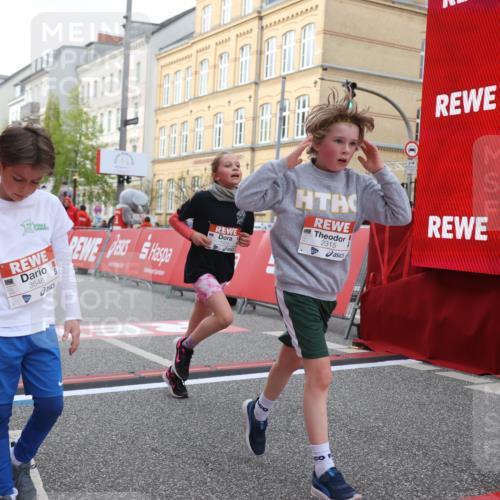 25.04.2026 - Das Zehntel Strokosch-Dieckow http://msf.ph/oto/9620797 25.04.2026 08:51:09 Ziel 1217, 1310, 1554, 1735, 2315, 2497, 2570, 2817, 3118, 3194, 3202, 3230, 3546, 3554, 3557, 4052 meine-sportfotos.de