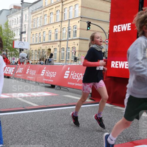 25.04.2026 - Das Zehntel Strokosch-Dieckow http://msf.ph/oto/9620815 25.04.2026 08:51:09 Ziel 1217, 1310, 1554, 1735, 2315, 2497, 2570, 2817, 3118, 3194, 3202, 3230, 3546, 3554, 3557, 4052 meine-sportfotos.de