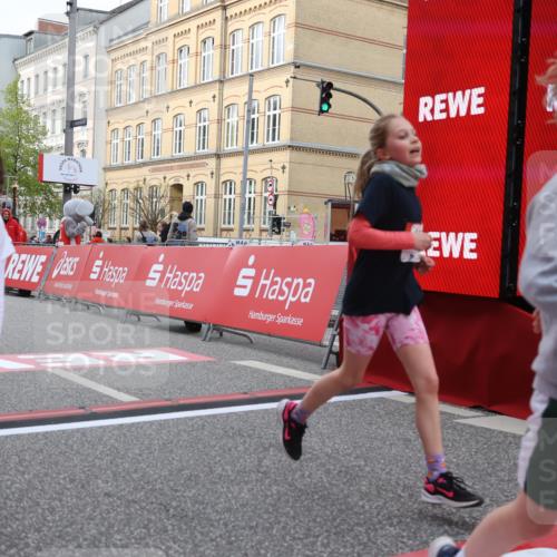 25.04.2026 - Das Zehntel Strokosch-Dieckow http://msf.ph/oto/9620822 25.04.2026 08:51:09 Ziel 1217, 1310, 1554, 1735, 2315, 2497, 2570, 2817, 3118, 3194, 3202, 3230, 3546, 3554, 3557, 4052 meine-sportfotos.de
