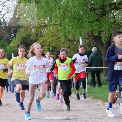25.04.2026 - Das Zehntel Zöllner http://msf.ph/oto/9620828 25.04.2026 07:39:13 Laufen 3971 meine-sportfotos.de