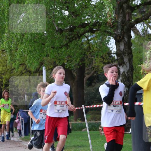 25.04.2026 - Das Zehntel Zöllner http://msf.ph/oto/9620858 25.04.2026 07:39:15 Laufen 2900, 2910, 2777 meine-sportfotos.de