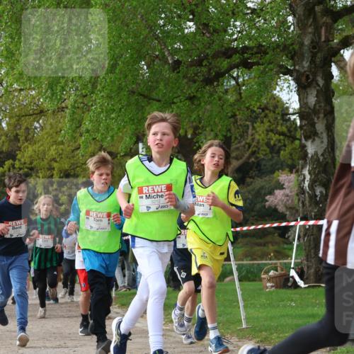 25.04.2026 - Das Zehntel Zöllner http://msf.ph/oto/9620904 25.04.2026 07:39:18 Laufen 7727, 3212 meine-sportfotos.de