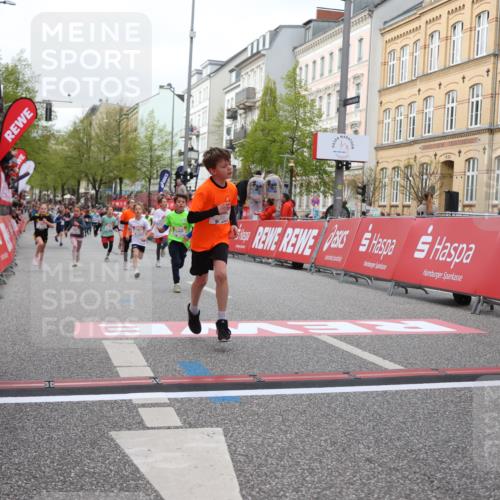 25.04.2026 - Das Zehntel Strokosch-Dieckow http://msf.ph/oto/9620911 25.04.2026 08:52:16 Ziel 1111, 1198, 1281, 1509, 1974, 2044, 2261, 2262, 2299, 2313, 2729, 2966, 3087, 3116, 3227, 3335, 3572, 3585, 3917, 3932, 3994 meine-sportfotos.de