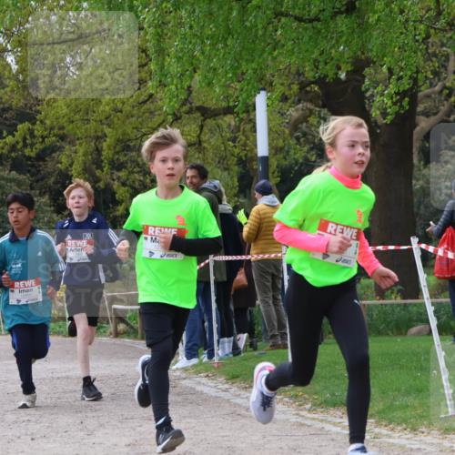 25.04.2026 - Das Zehntel Zöllner http://msf.ph/oto/9620912 25.04.2026 11:39:03 Laufen 12170, 12 meine-sportfotos.de