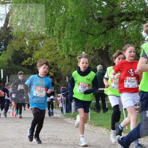 25.04.2026 - Das Zehntel Zöllner http://msf.ph/oto/9620986 25.04.2026 07:39:26 Laufen 267, 2164, 2647, 3244, 3221 meine-sportfotos.de