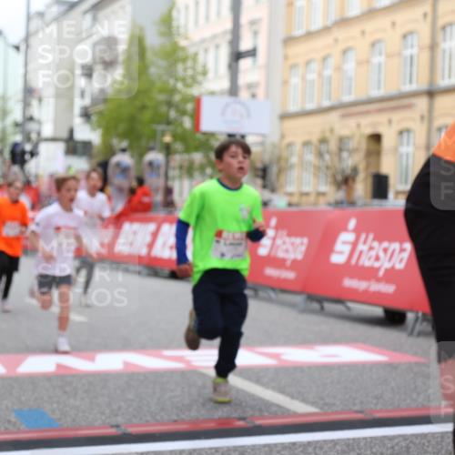 25.04.2026 - Das Zehntel Strokosch-Dieckow http://msf.ph/oto/9621003 25.04.2026 08:52:17 Ziel 1111, 1198, 1281, 1509, 1634, 1974, 2044, 2261, 2262, 2299, 2313, 2892, 2966, 3087, 3116, 3227, 3335, 3585, 3587, 3917, 3994 meine-sportfotos.de