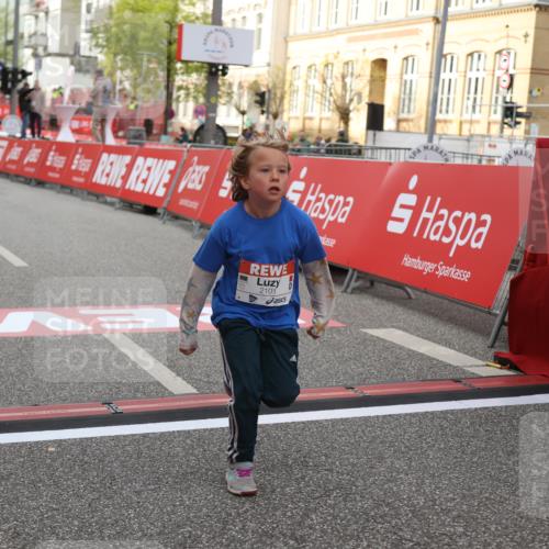 25.04.2026 - Das Zehntel Strokosch-Dieckow http://msf.ph/oto/9621095 25.04.2026 09:14:03 Ziel 2083, 2102 meine-sportfotos.de