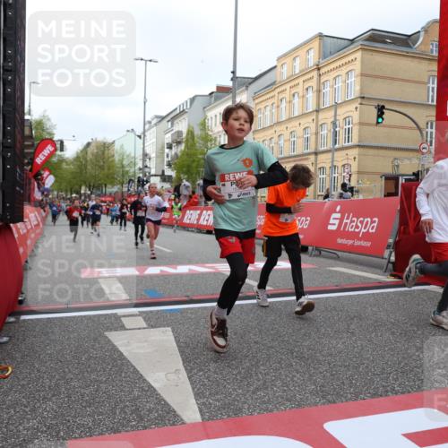 25.04.2026 - Das Zehntel Strokosch-Dieckow http://msf.ph/oto/9621159 25.04.2026 08:52:20 Ziel 1022, 1111, 1198, 1281, 1509, 1634, 1857, 2261, 2262, 2299, 2313, 2892, 3040, 3087, 3585, 3587, 3917 meine-sportfotos.de
