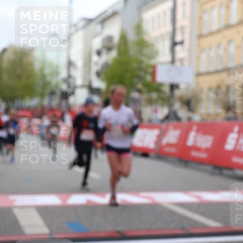 25.04.2026 - Das Zehntel Strokosch-Dieckow http://msf.ph/oto/9621201 25.04.2026 08:52:21 Ziel 1022, 1111, 1198, 1224, 1281, 1509, 1634, 1857, 2261, 2262, 2299, 2313, 2599, 2892, 3040, 3087, 3585, 3587 meine-sportfotos.de