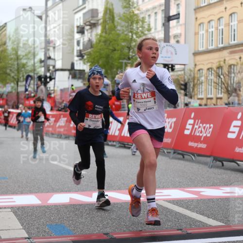 25.04.2026 - Das Zehntel Strokosch-Dieckow http://msf.ph/oto/9621216 25.04.2026 08:52:21 Ziel 1022, 1111, 1198, 1224, 1281, 1509, 1634, 1857, 2261, 2262, 2299, 2313, 2599, 2892, 3040, 3087, 3585, 3587 meine-sportfotos.de