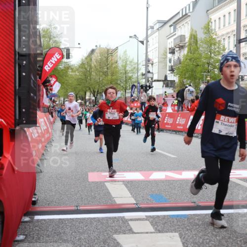 25.04.2026 - Das Zehntel Strokosch-Dieckow http://msf.ph/oto/9621254 25.04.2026 08:52:22 Ziel 1022, 1034, 1111, 1198, 1224, 1281, 1509, 1634, 1857, 2261, 2262, 2299, 2313, 2599, 2603, 2892, 3040, 3087, 3220, 3251, 3585, 3587 meine-sportfotos.de