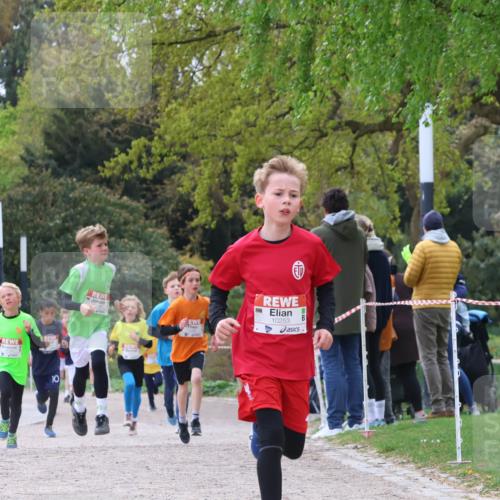 25.04.2026 - Das Zehntel Zöllner http://msf.ph/oto/9621271 25.04.2026 11:39:13 Laufen 10, 1, 10253 meine-sportfotos.de