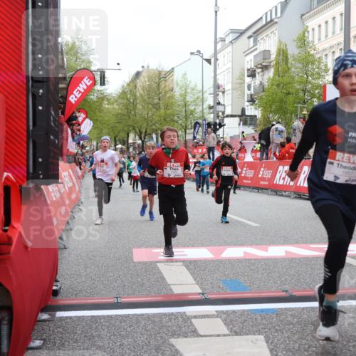 25.04.2026 - Das Zehntel Strokosch-Dieckow http://msf.ph/oto/9621277 25.04.2026 08:52:22 Ziel 1022, 1034, 1111, 1198, 1224, 1281, 1509, 1634, 1857, 2261, 2262, 2299, 2313, 2599, 2603, 2892, 3040, 3087, 3220, 3251, 3585, 3587 meine-sportfotos.de