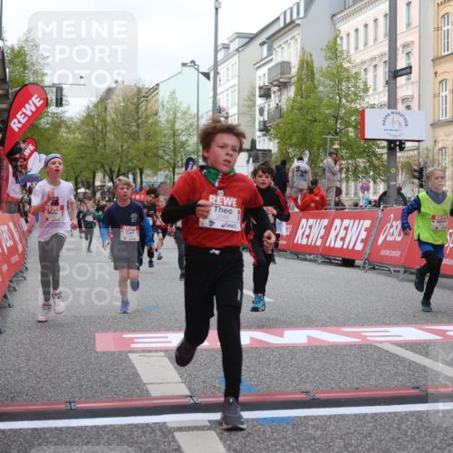 25.04.2026 - Das Zehntel Strokosch-Dieckow http://msf.ph/oto/9621334 25.04.2026 08:52:23 Ziel 1022, 1034, 1198, 1224, 1239, 1509, 1634, 1857, 2261, 2262, 2299, 2313, 2599, 2603, 2892, 3040, 3087, 3220, 3251, 3587 meine-sportfotos.de
