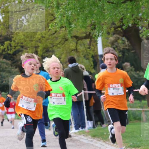 25.04.2026 - Das Zehntel Zöllner http://msf.ph/oto/9621416 25.04.2026 11:39:16 Laufen 10, 12414, 12700, 12466, 12196 meine-sportfotos.de