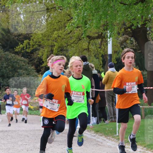 25.04.2026 - Das Zehntel Zöllner http://msf.ph/oto/9621426 25.04.2026 11:39:16 Laufen 10, 12700, 12414, 65 meine-sportfotos.de