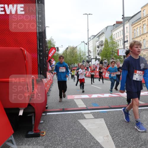 25.04.2026 - Das Zehntel Strokosch-Dieckow http://msf.ph/oto/9621434 25.04.2026 08:52:27 Ziel 1022, 1034, 1222, 1224, 1239, 1308, 1847, 1857, 2453, 2599, 2603, 2618, 2643, 2684, 2909, 2925, 3220, 3251, 3345, 3397, 4045 meine-sportfotos.de