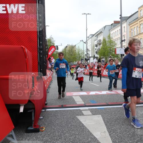 25.04.2026 - Das Zehntel Strokosch-Dieckow http://msf.ph/oto/9621445 25.04.2026 08:52:27 Ziel 1022, 1034, 1222, 1224, 1239, 1308, 1847, 1857, 2453, 2599, 2603, 2618, 2643, 2684, 2909, 2925, 3220, 3251, 3345, 3397, 4045 meine-sportfotos.de