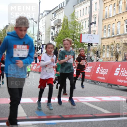 25.04.2026 - Das Zehntel Strokosch-Dieckow http://msf.ph/oto/9621505 25.04.2026 08:52:28 Ziel 1034, 1222, 1224, 1239, 1308, 1628, 1633, 1847, 1857, 2241, 2453, 2599, 2603, 2618, 2643, 2684, 2909, 2925, 3220, 3251, 3345, 3397, 4045 meine-sportfotos.de
