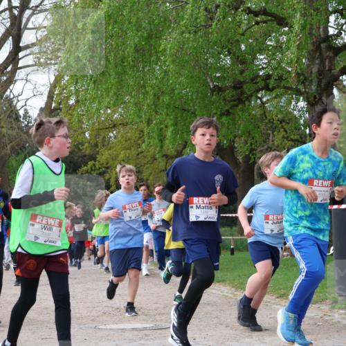 25.04.2026 - Das Zehntel Zöllner http://msf.ph/oto/9621564 25.04.2026 07:40:07 Laufen 1295, 3332, 1282, 4048, 2946 meine-sportfotos.de