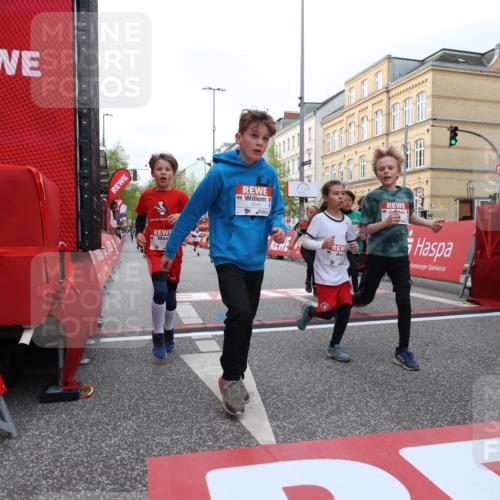 25.04.2026 - Das Zehntel Strokosch-Dieckow http://msf.ph/oto/9621568 25.04.2026 08:52:29 Ziel 1034, 1140, 1222, 1224, 1239, 1308, 1628, 1633, 1847, 2241, 2453, 2599, 2603, 2618, 2643, 2648, 2684, 2909, 2925, 3220, 3251, 3345, 3397, 4045 meine-sportfotos.de