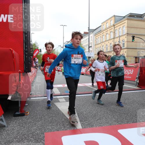 25.04.2026 - Das Zehntel Strokosch-Dieckow http://msf.ph/oto/9621581 25.04.2026 08:52:29 Ziel 1034, 1140, 1222, 1224, 1239, 1308, 1628, 1633, 1847, 2241, 2453, 2599, 2603, 2618, 2643, 2648, 2684, 2909, 2925, 3220, 3251, 3345, 3397, 4045 meine-sportfotos.de