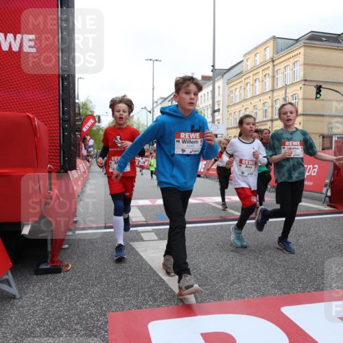 25.04.2026 - Das Zehntel Strokosch-Dieckow http://msf.ph/oto/9621592 25.04.2026 08:52:29 Ziel 1034, 1140, 1222, 1224, 1239, 1308, 1628, 1633, 1847, 2241, 2453, 2599, 2603, 2618, 2643, 2648, 2684, 2909, 2925, 3220, 3251, 3345, 3397, 4045 meine-sportfotos.de
