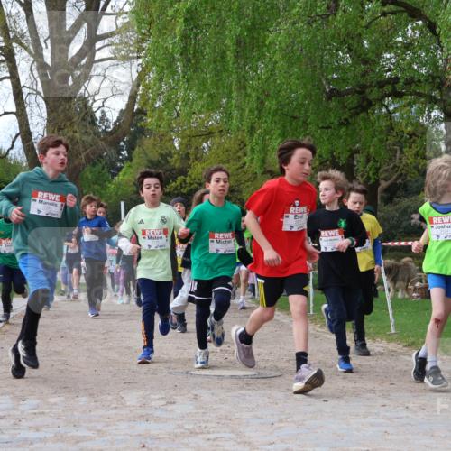25.04.2026 - Das Zehntel Zöllner http://msf.ph/oto/9621619 25.04.2026 07:40:11 Laufen 1727 meine-sportfotos.de