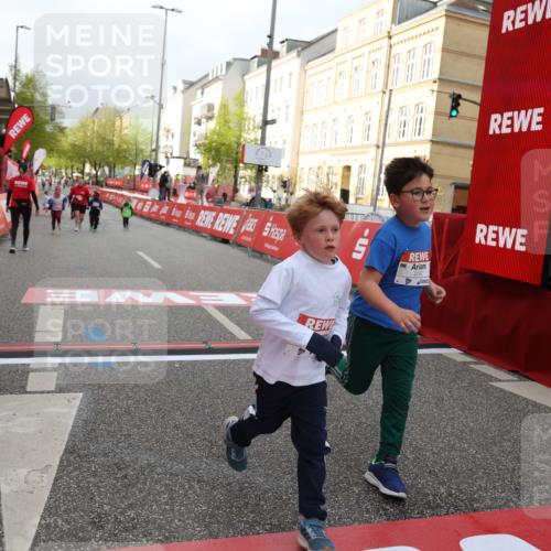 25.04.2026 - Das Zehntel Strokosch-Dieckow http://msf.ph/oto/9621643 25.04.2026 09:14:11 Ziel 2082, 2101 meine-sportfotos.de