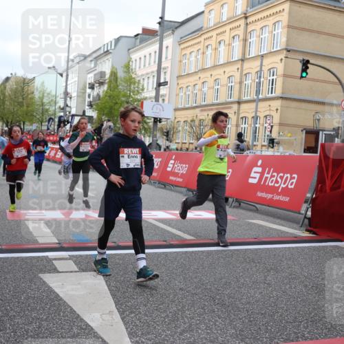 25.04.2026 - Das Zehntel Strokosch-Dieckow http://msf.ph/oto/9621670 25.04.2026 08:52:31 Ziel 1140, 1222, 1225, 1239, 1308, 1514, 1628, 1633, 1847, 2036, 2241, 2453, 2605, 2618, 2643, 2648, 2684, 2909, 2925, 3345, 3397, 4045 meine-sportfotos.de