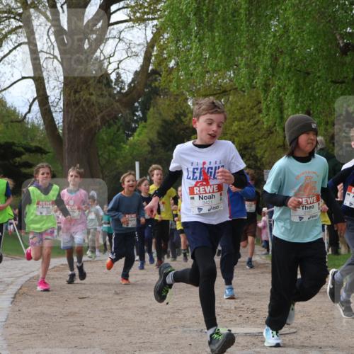 25.04.2026 - Das Zehntel Zöllner http://msf.ph/oto/9621840 25.04.2026 07:40:27 Laufen 3421, 2161, 3345 meine-sportfotos.de