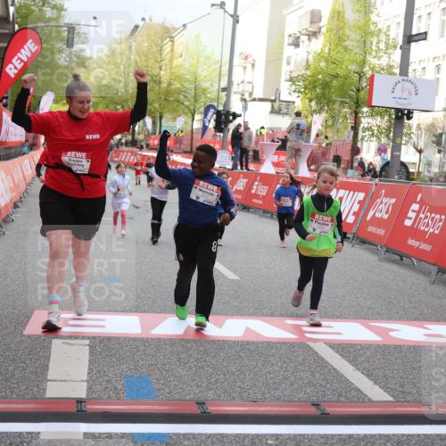 25.04.2026 - Das Zehntel Strokosch-Dieckow http://msf.ph/oto/9621847 25.04.2026 09:14:17 Ziel 3269, 3440 meine-sportfotos.de
