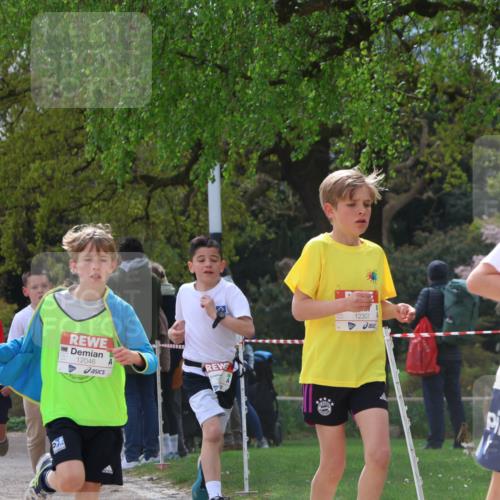 25.04.2026 - Das Zehntel Zöllner http://msf.ph/oto/9621848 25.04.2026 11:39:26 Laufen 12046, 12307, 11488, 246 meine-sportfotos.de