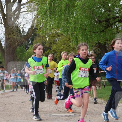 25.04.2026 - Das Zehntel Zöllner http://msf.ph/oto/9621869 25.04.2026 07:40:28 Laufen 1922, 3214, 3249 meine-sportfotos.de