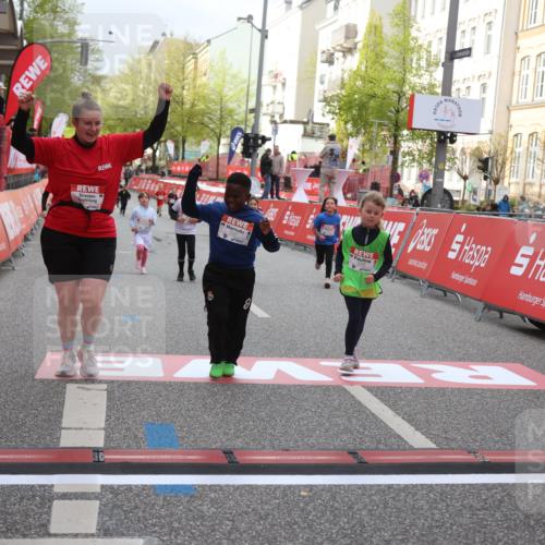 25.04.2026 - Das Zehntel Strokosch-Dieckow http://msf.ph/oto/9621872 25.04.2026 09:14:17 Ziel 3269, 3440 meine-sportfotos.de