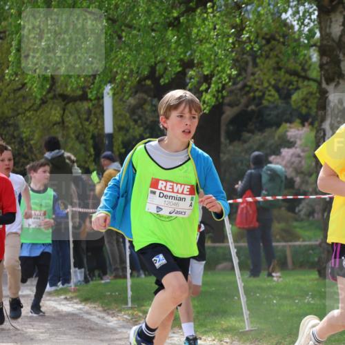 25.04.2026 - Das Zehntel Zöllner http://msf.ph/oto/9621883 25.04.2026 11:39:27 Laufen 17, 12046 meine-sportfotos.de