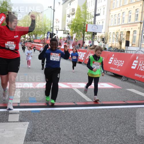 25.04.2026 - Das Zehntel Strokosch-Dieckow http://msf.ph/oto/9621907 25.04.2026 09:14:18 Ziel 2096, 2109, 3269, 3440, 3475 meine-sportfotos.de