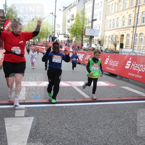 25.04.2026 - Das Zehntel Strokosch-Dieckow http://msf.ph/oto/9621914 25.04.2026 09:14:18 Ziel 2096, 2109, 3269, 3440, 3475 meine-sportfotos.de