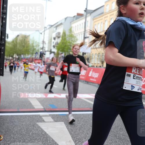 25.04.2026 - Das Zehntel Strokosch-Dieckow http://msf.ph/oto/9621935 25.04.2026 08:52:36 Ziel 1140, 1225, 1326, 1514, 1628, 1631, 1633, 1730, 2021, 2036, 2241, 2601, 2605, 2623, 2648, 2810, 2890, 3078, 3110, 3134 meine-sportfotos.de