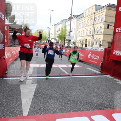 25.04.2026 - Das Zehntel Strokosch-Dieckow http://msf.ph/oto/9621936 25.04.2026 09:14:18 Ziel 2096, 2109, 3269, 3440, 3475 meine-sportfotos.de