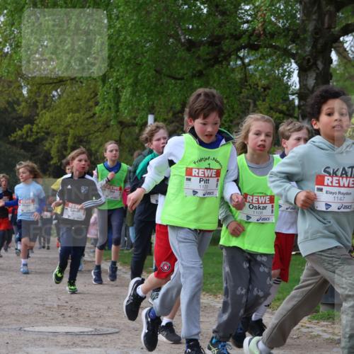 25.04.2026 - Das Zehntel Zöllner http://msf.ph/oto/9621941 25.04.2026 07:40:34 Laufen 3651, 1122, 1108, 1147 meine-sportfotos.de