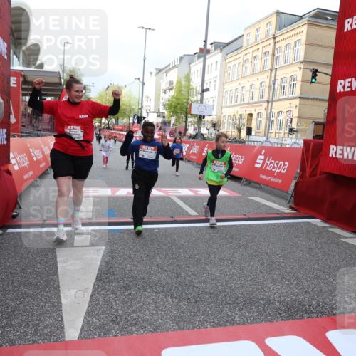 25.04.2026 - Das Zehntel Strokosch-Dieckow http://msf.ph/oto/9621949 25.04.2026 09:14:18 Ziel 2096, 2109, 3269, 3440, 3475 meine-sportfotos.de