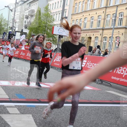 25.04.2026 - Das Zehntel Strokosch-Dieckow http://msf.ph/oto/9621963 25.04.2026 08:52:37 Ziel 1140, 1225, 1326, 1514, 1631, 1730, 2021, 2036, 2601, 2605, 2623, 2648, 2810, 2890, 3078, 3110, 3134, 3654 meine-sportfotos.de