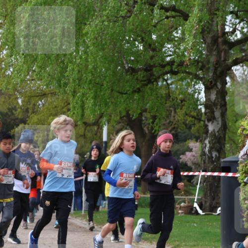 25.04.2026 - Das Zehntel Zöllner http://msf.ph/oto/9621966 25.04.2026 07:40:37 Laufen 1117, 1185, 3190, 3181 meine-sportfotos.de