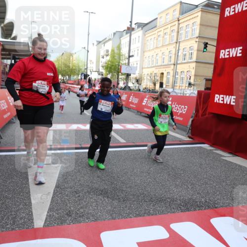 25.04.2026 - Das Zehntel Strokosch-Dieckow http://msf.ph/oto/9622007 25.04.2026 09:14:19 Ziel 2096, 2109, 3269, 3440, 3475, 3869 meine-sportfotos.de