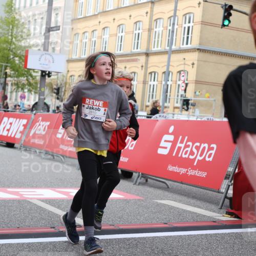 25.04.2026 - Das Zehntel Strokosch-Dieckow http://msf.ph/oto/9622008 25.04.2026 08:52:38 Ziel 1030, 1149, 1225, 1326, 1514, 1631, 1730, 2021, 2036, 2601, 2605, 2623, 2810, 2886, 2890, 3078, 3110, 3134, 3613, 3654 meine-sportfotos.de
