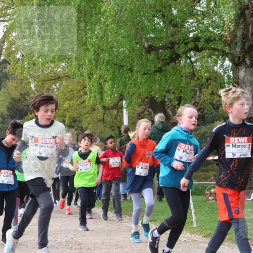 25.04.2026 - Das Zehntel Zöllner http://msf.ph/oto/9622019 25.04.2026 07:40:40 Laufen 1027, 41, 4047, 2335, 3996 meine-sportfotos.de